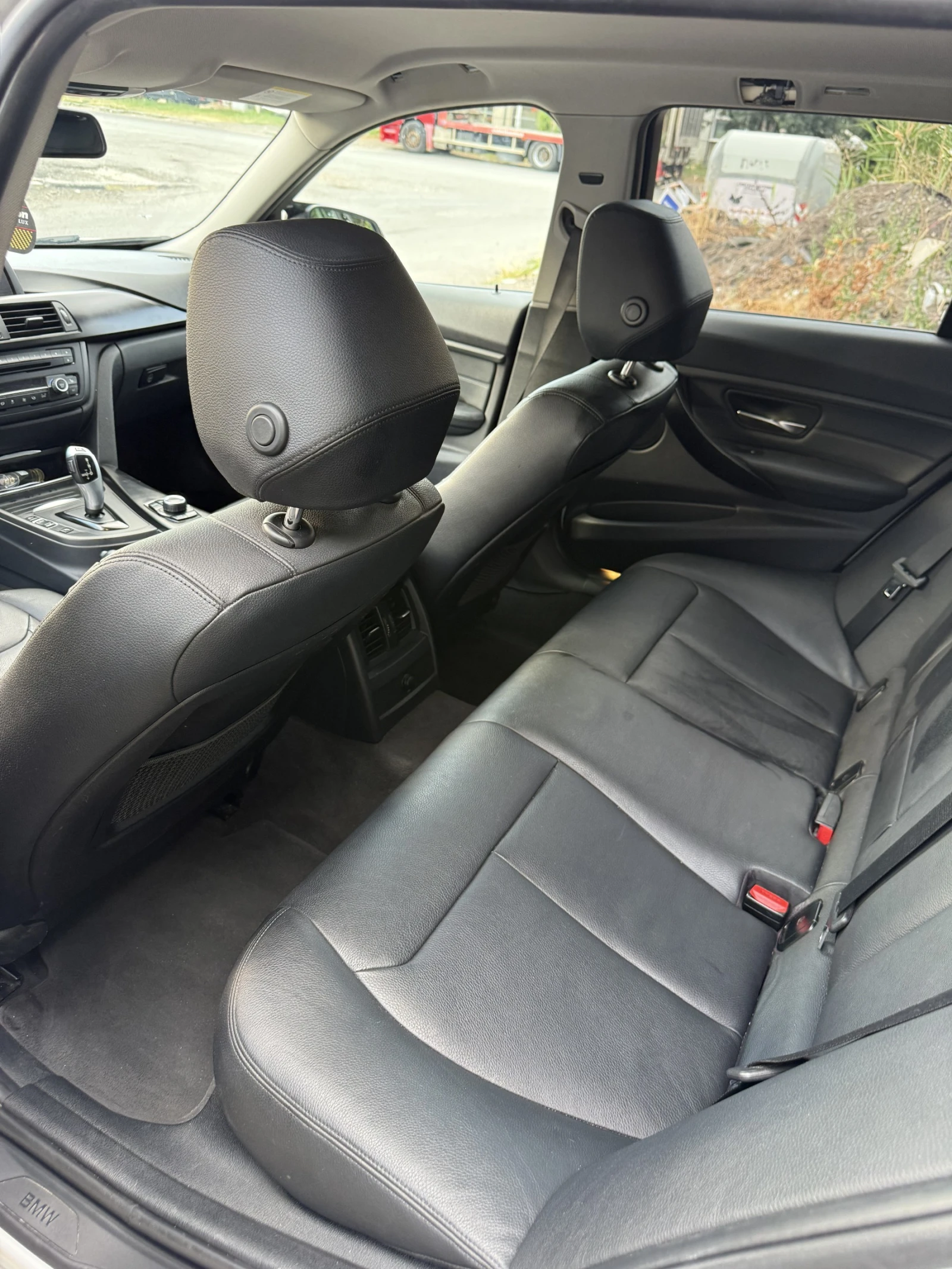 BMW 320, снимка 4 - Автомобили и джипове - 55846117
