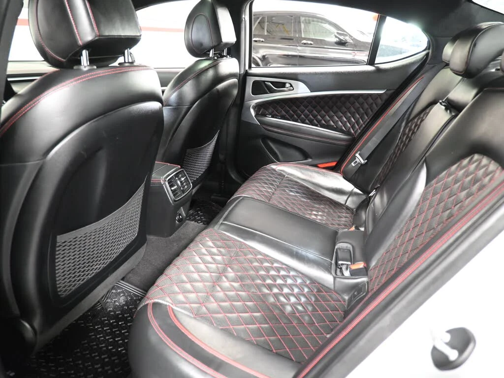Genesis G70 3.3T SPORT AWD PANORAMA/360CAM/FULL | Mobile.bg � ����������� 17