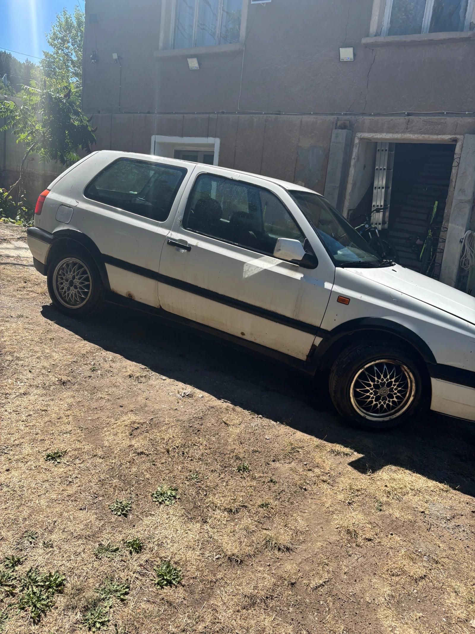 VW Golf, снимка 3 - Автомобили и джипове - 55681080