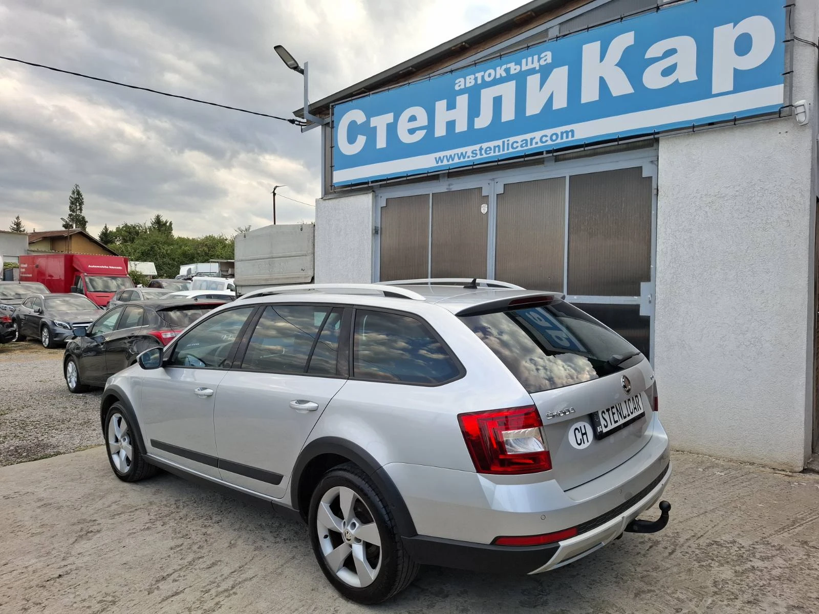 Skoda Octavia 2.0TDI-4X4-SCOUT-DSG, снимка 2 - Автомобили и джипове - 55933041