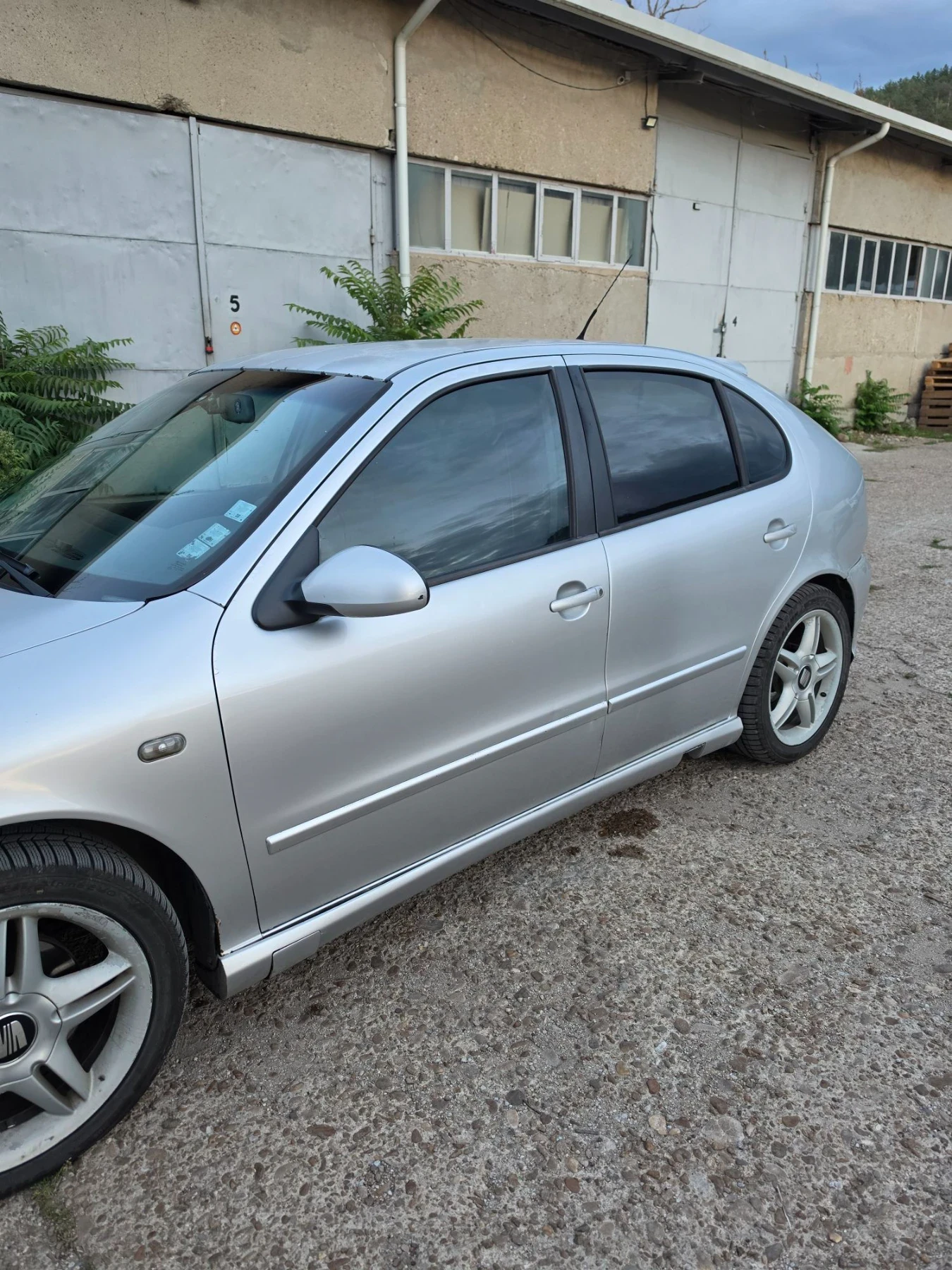 Seat Leon ARL, снимка 4 - Автомобили и джипове - 56184150