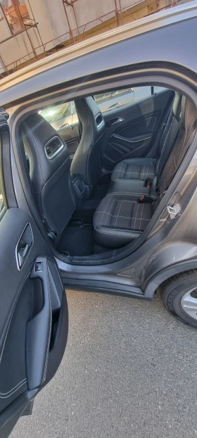 Mercedes-Benz GLA 200, снимка 3