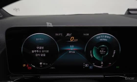 Mercedes-Benz GLA 250 4MATIC* AMG* CARBON* DISTRONIC* ПАНО* КРАЙНА ЦЕНА | Auto.bg — изображение 13