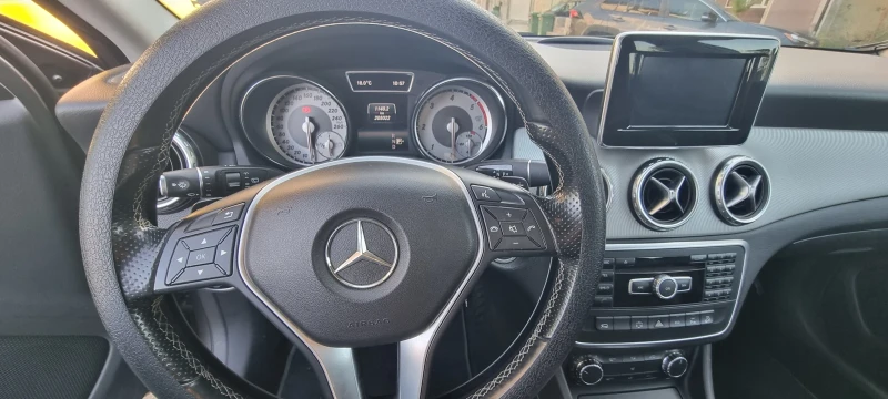 Mercedes-Benz GLA 200, снимка 8 - Автомобили и джипове - 51150808