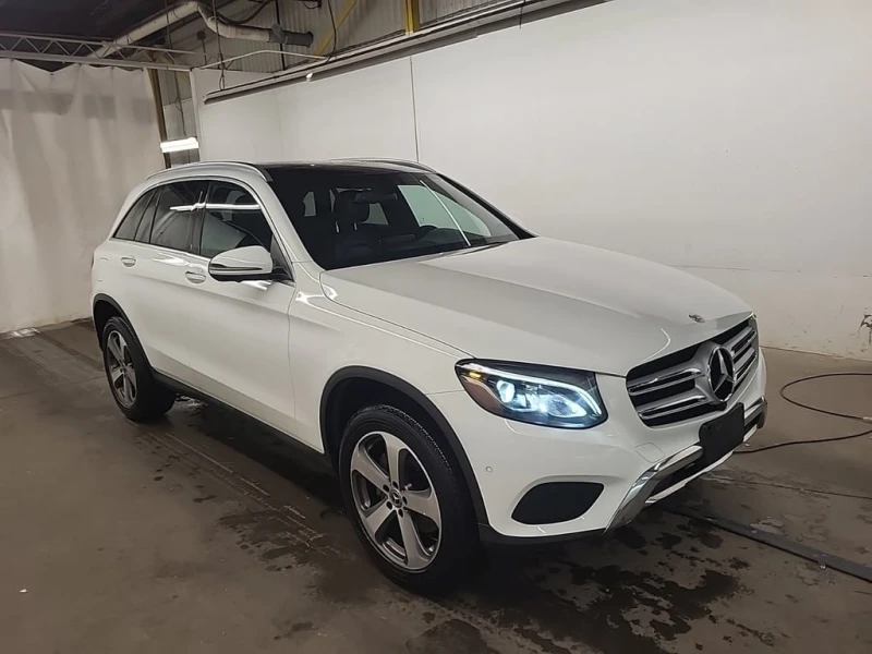 Mercedes-Benz GLC 300 * CARFAX * БЕЗ ПЪРВОНАЧАЛНА ВНОСКА, снимка 2 - Автомобили и джипове - 52662824