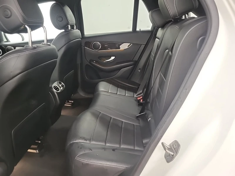 Mercedes-Benz GLC 300 * CARFAX * БЕЗ ПЪРВОНАЧАЛНА ВНОСКА, снимка 12 - Автомобили и джипове - 52662824
