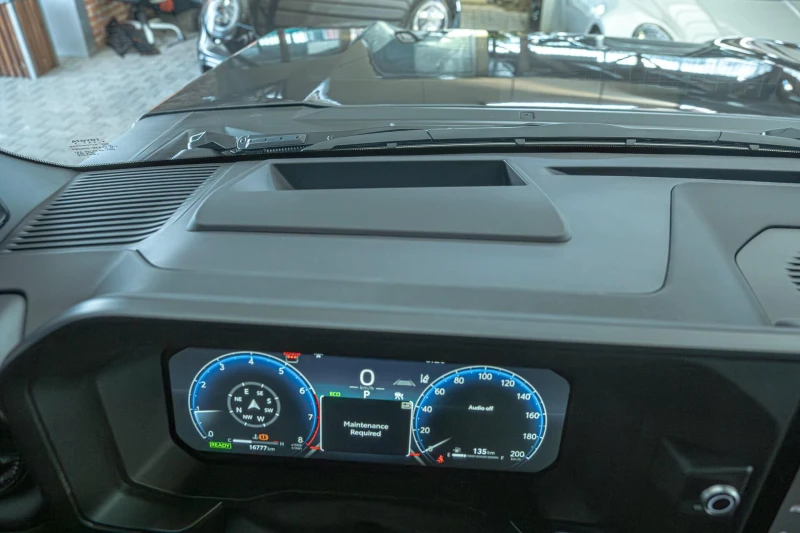 Toyota Land cruiser J250/i-Force MAX/4WD/Обдухване/JBL/HuD/Шибедах, снимка 15 - Автомобили и джипове - 52989107