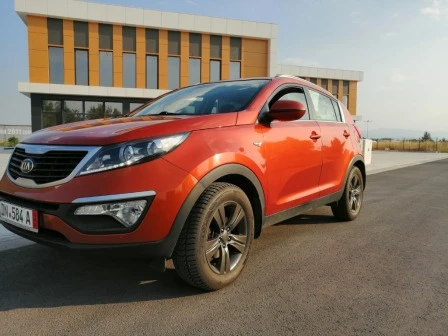 Kia Sportage, снимка 3 - Автомобили и джипове - 55345890