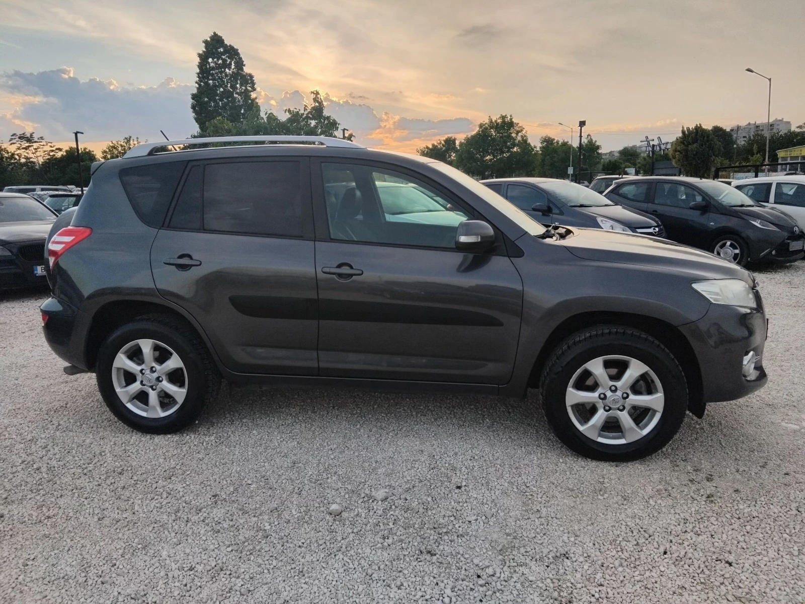 Toyota Rav4 2.2 150к.с НОВ внос от Италия  - изображение 4