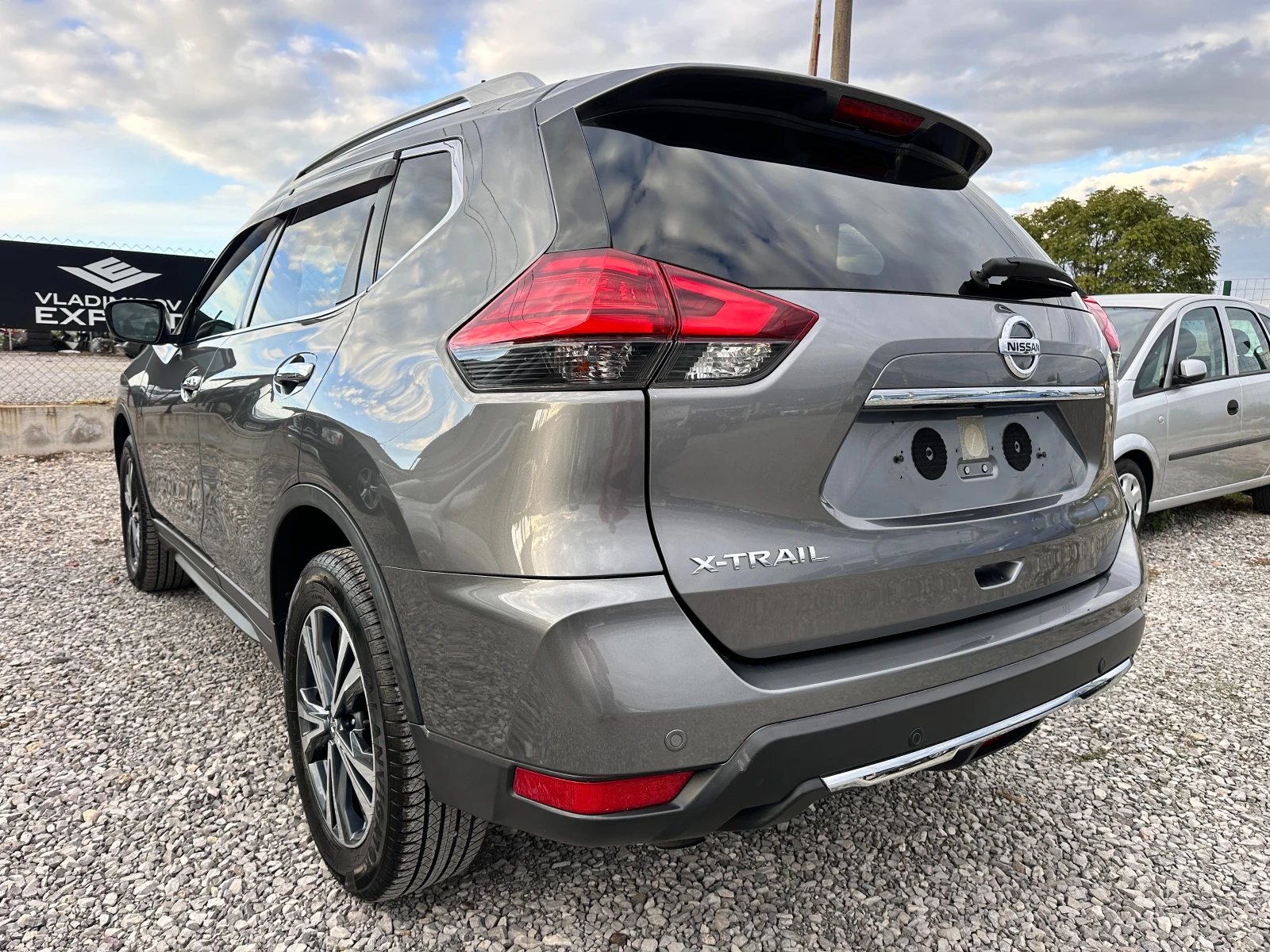 Nissan X-trail 1.6d FULL E6B - изображение 3
