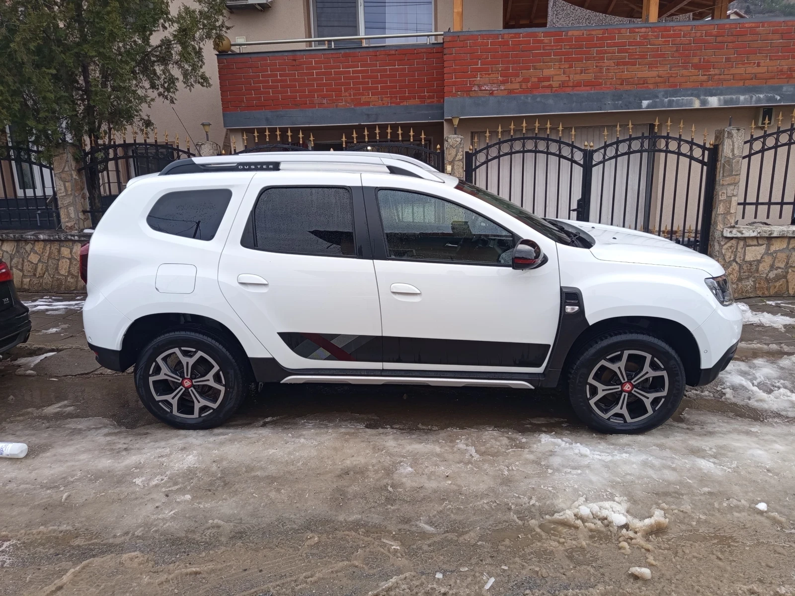 Dacia Duster 1.6 ����.��� | Mobile.bg � ����������� 3