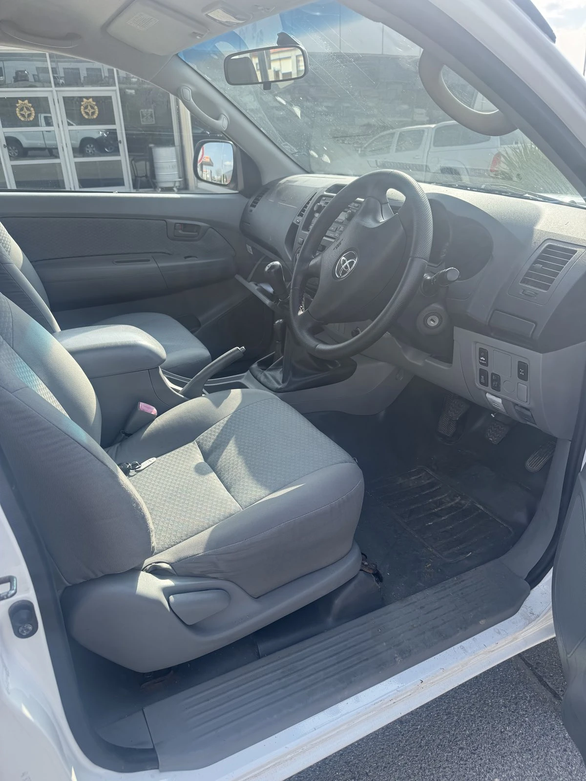 Toyota Hilux 2.5 D4-D/Климатик - изображение 6