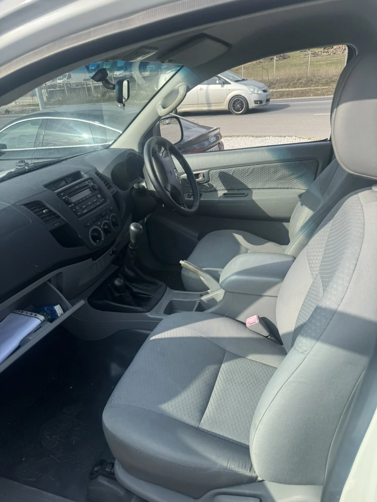 Toyota Hilux 2.5 D4-D/Климатик - изображение 10