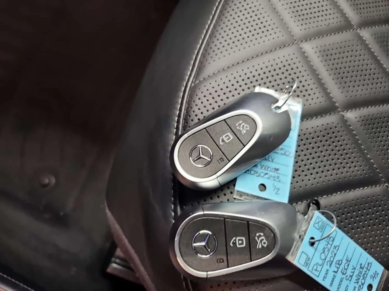 Mercedes-Benz EQE  500 * HEADUP* 360* ОБДУХВАНЕ* АМБИЕНТ* CARFAX * , снимка 10 - Автомобили и джипове - 53820268