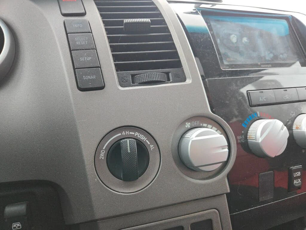 Toyota Tundra 2013| SR5| TRD PK| CREWMAX| 5.7 V8, снимка 12 - Автомобили и джипове - 53810837