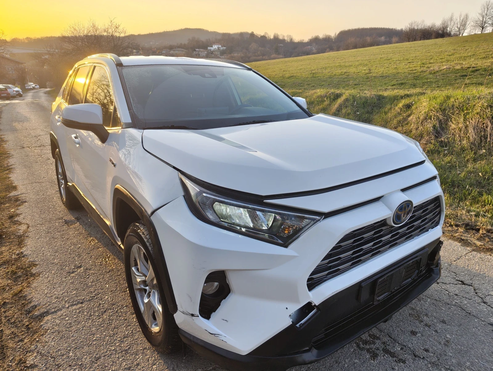 Toyota Rav4 Hybrid, led | Mobile.bg � ����������� 7