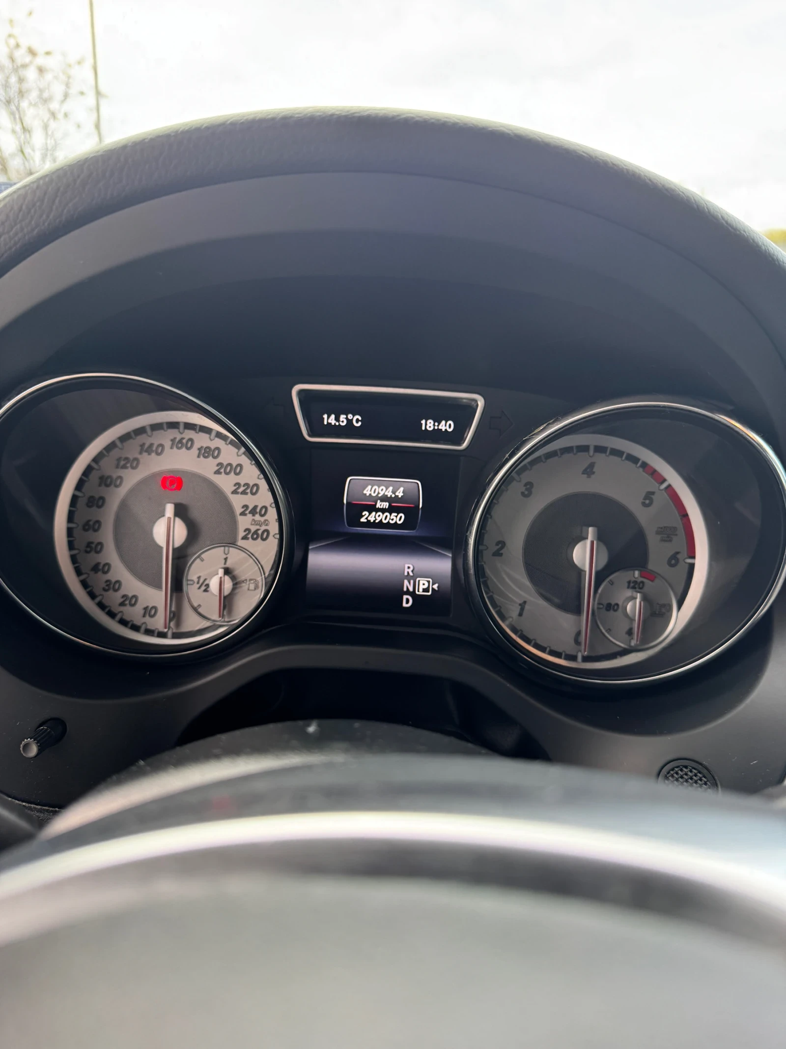 Mercedes-Benz GLA 220 CDI* AMG Pack* 4matic* , снимка 4 - Автомобили и джипове - 54166277