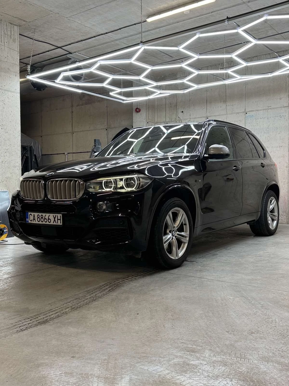 BMW X5 M50D, снимка 2 - Автомобили и джипове - 54631896
