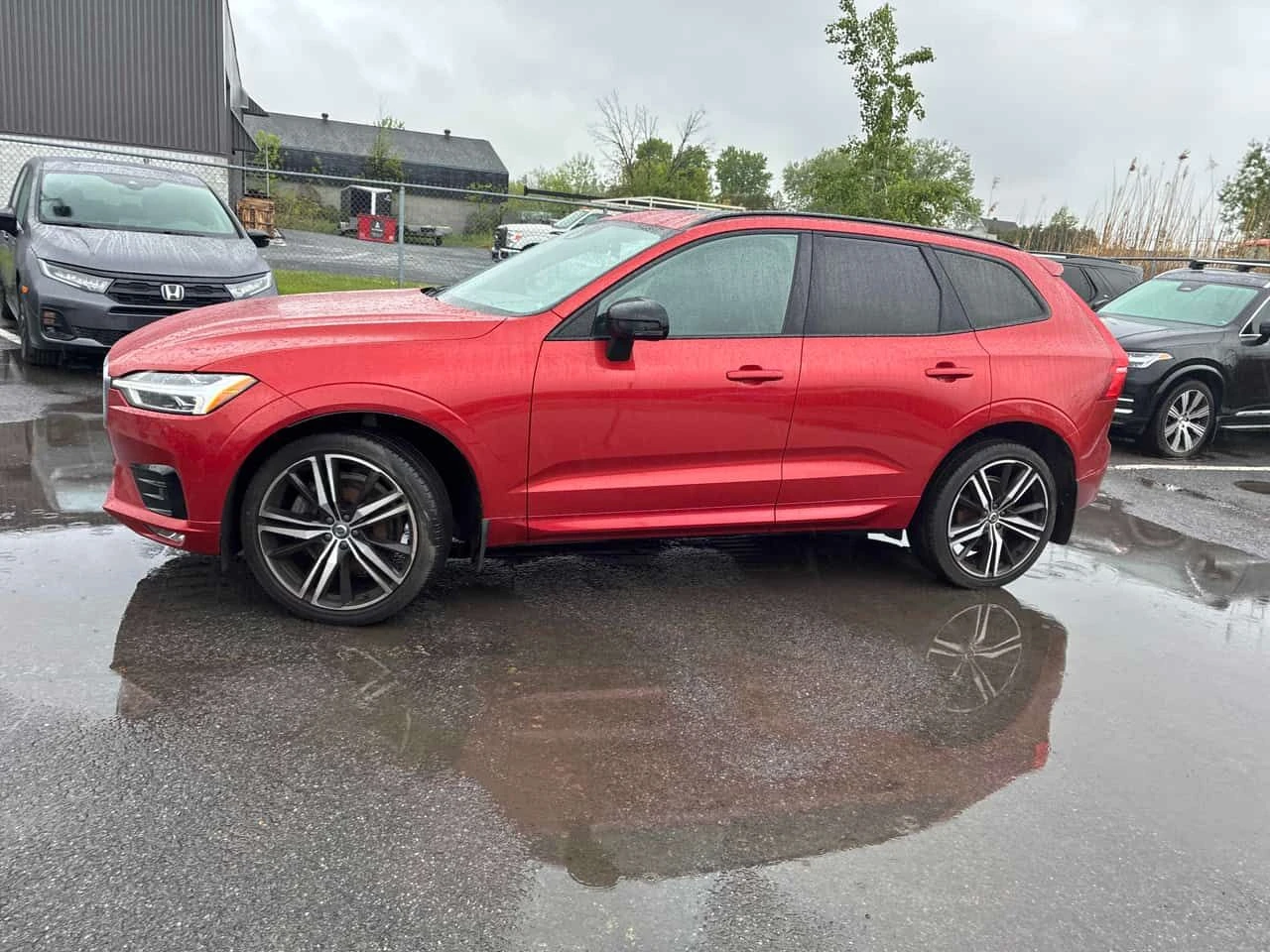 Volvo XC60 R Design /CARFAX/ПОДГРЕВИ/КАМЕРИ, снимка 2 - Автомобили и джипове - 54679113