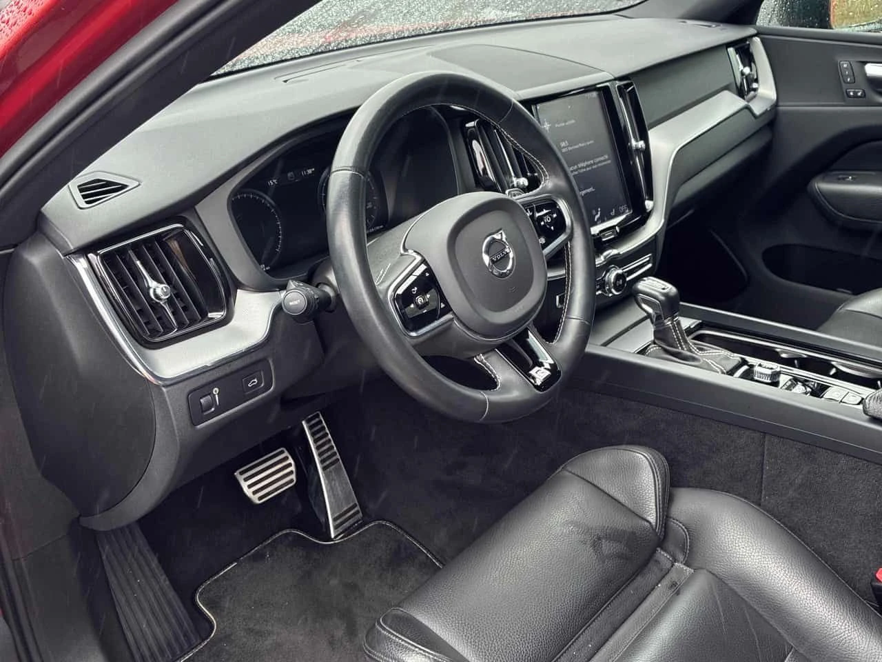 Volvo XC60 R Design /CARFAX/ПОДГРЕВИ/КАМЕРИ, снимка 5 - Автомобили и джипове - 54679113