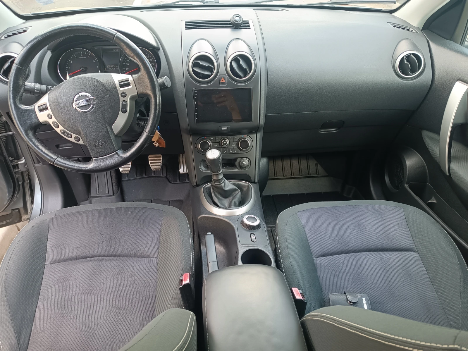 Nissan Qashqai, снимка 11 - Автомобили и джипове - 55081708