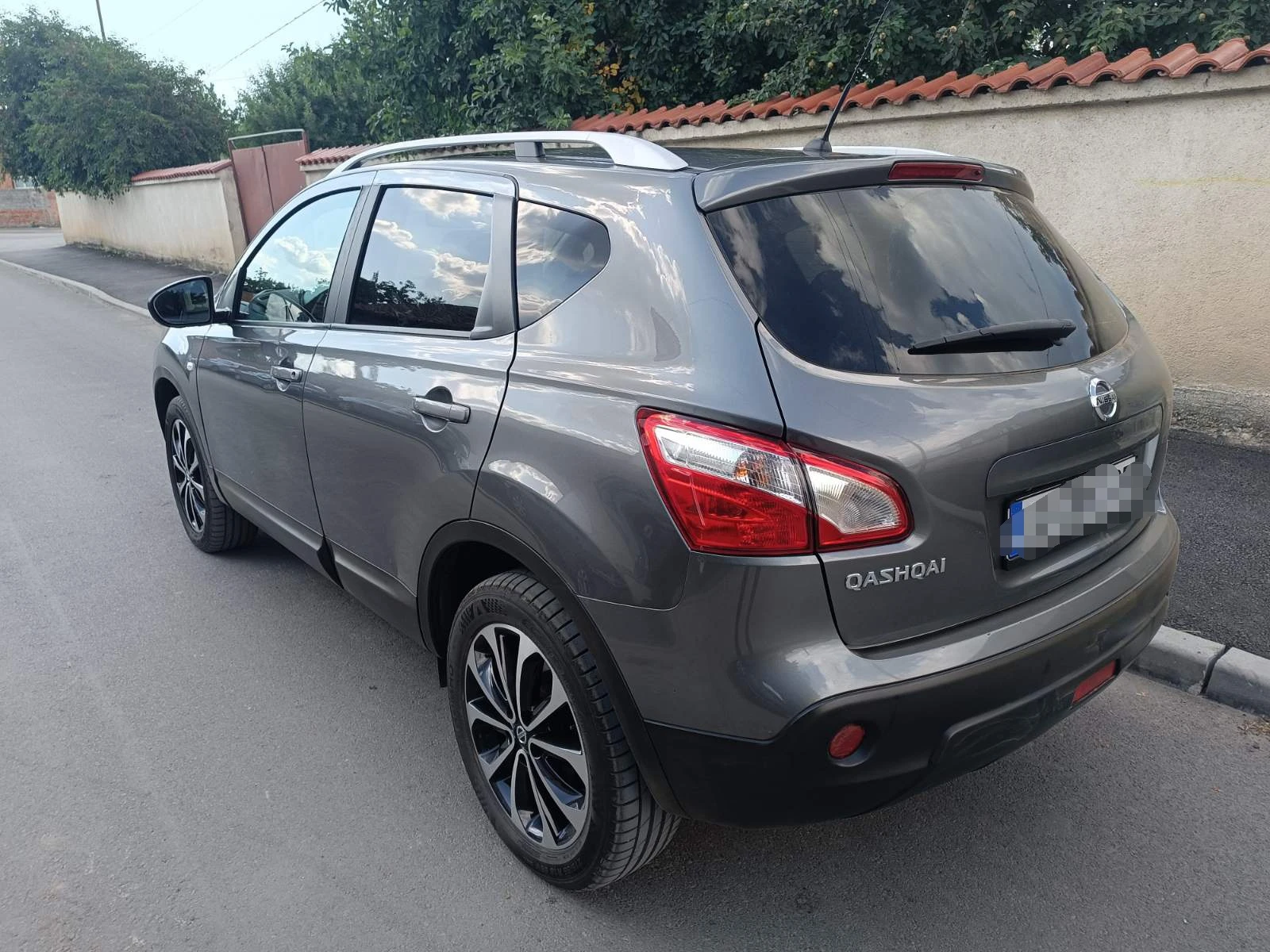 Nissan Qashqai, снимка 6 - Автомобили и джипове - 55081708