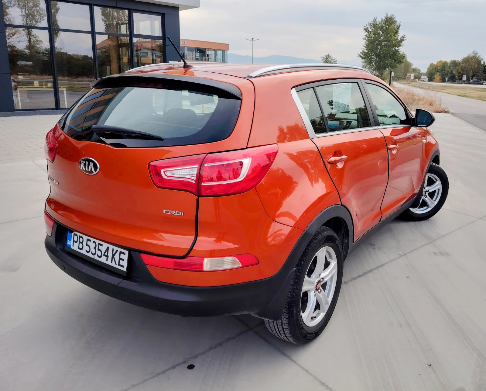 Kia Sportage, снимка 5 - Автомобили и джипове - 56426374