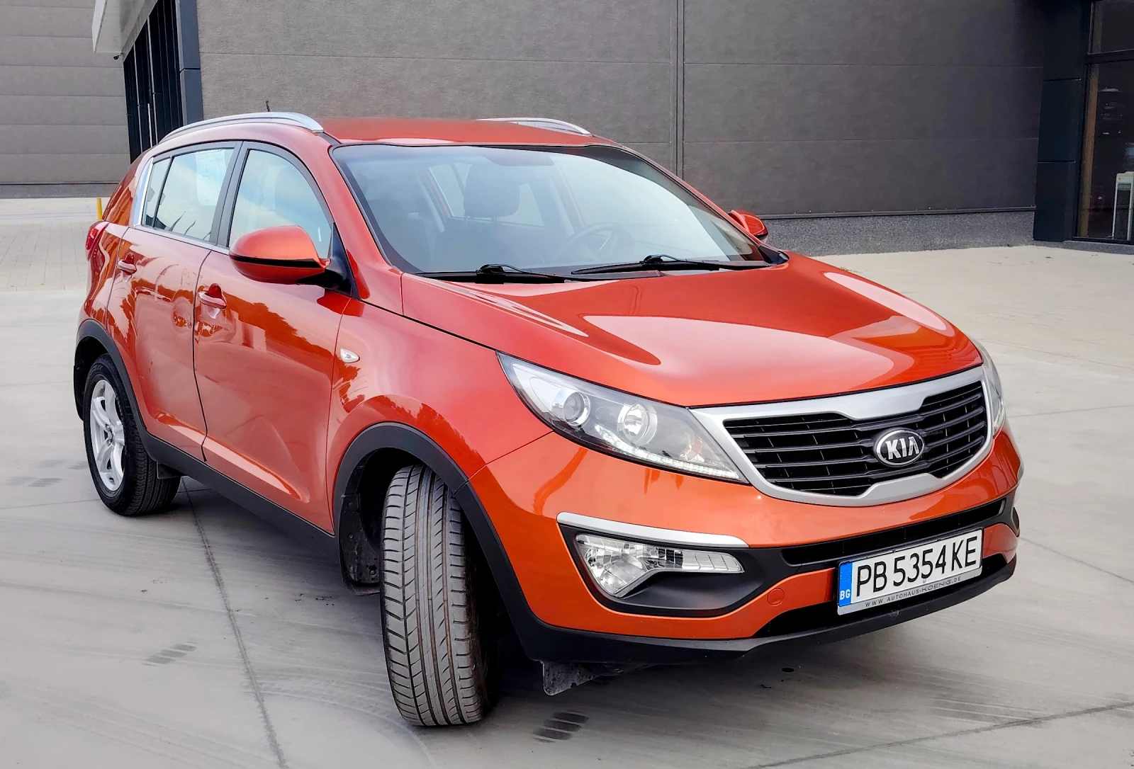 Kia Sportage, снимка 2 - Автомобили и джипове - 56426374