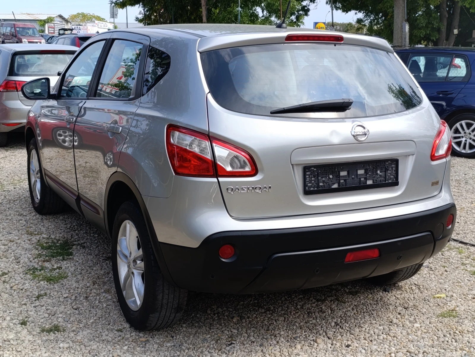 Nissan Qashqai  BENZIN, снимка 5 - Автомобили и джипове - 55949140