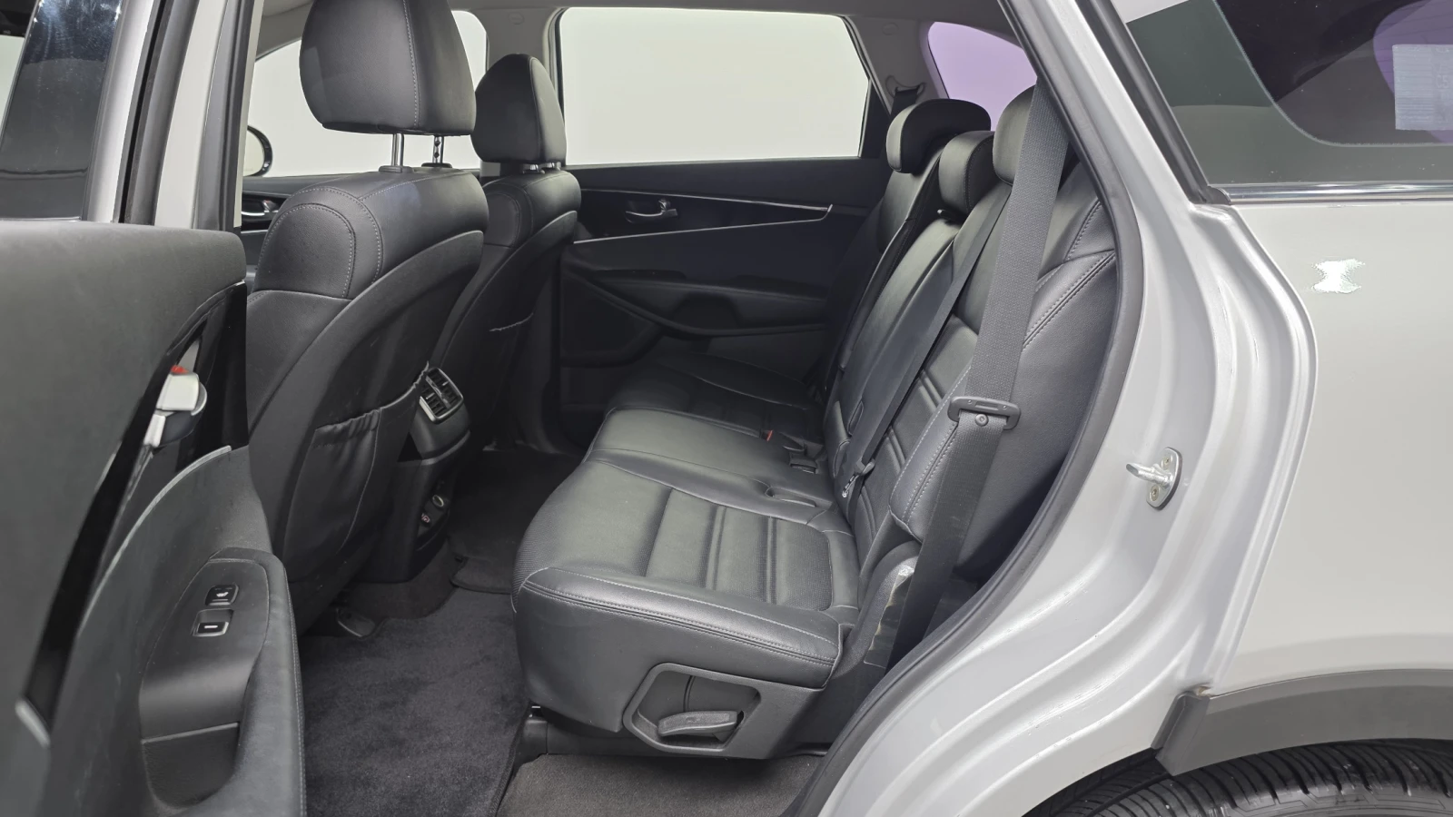 Kia Sorento 2.0* ПОДГРЕВ ВОЛАН* КРАЙНА ЦЕНА, снимка 12 - Автомобили и джипове - 56025270