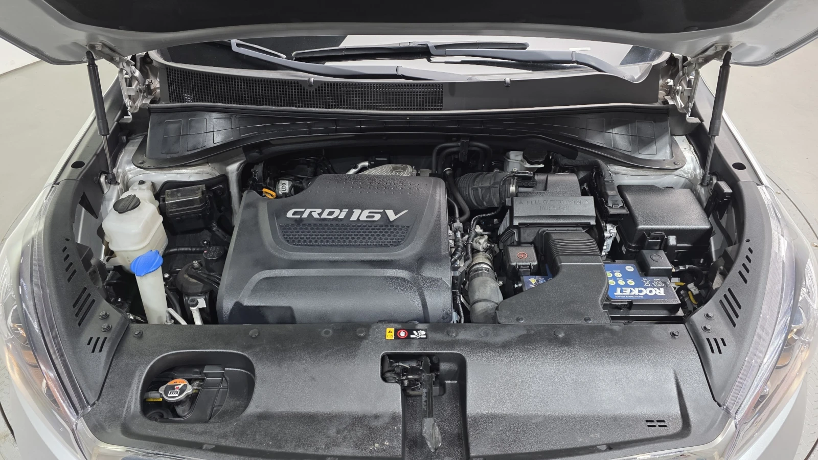 Kia Sorento 2.0* ПОДГРЕВ ВОЛАН* КРАЙНА ЦЕНА, снимка 6 - Автомобили и джипове - 56025270