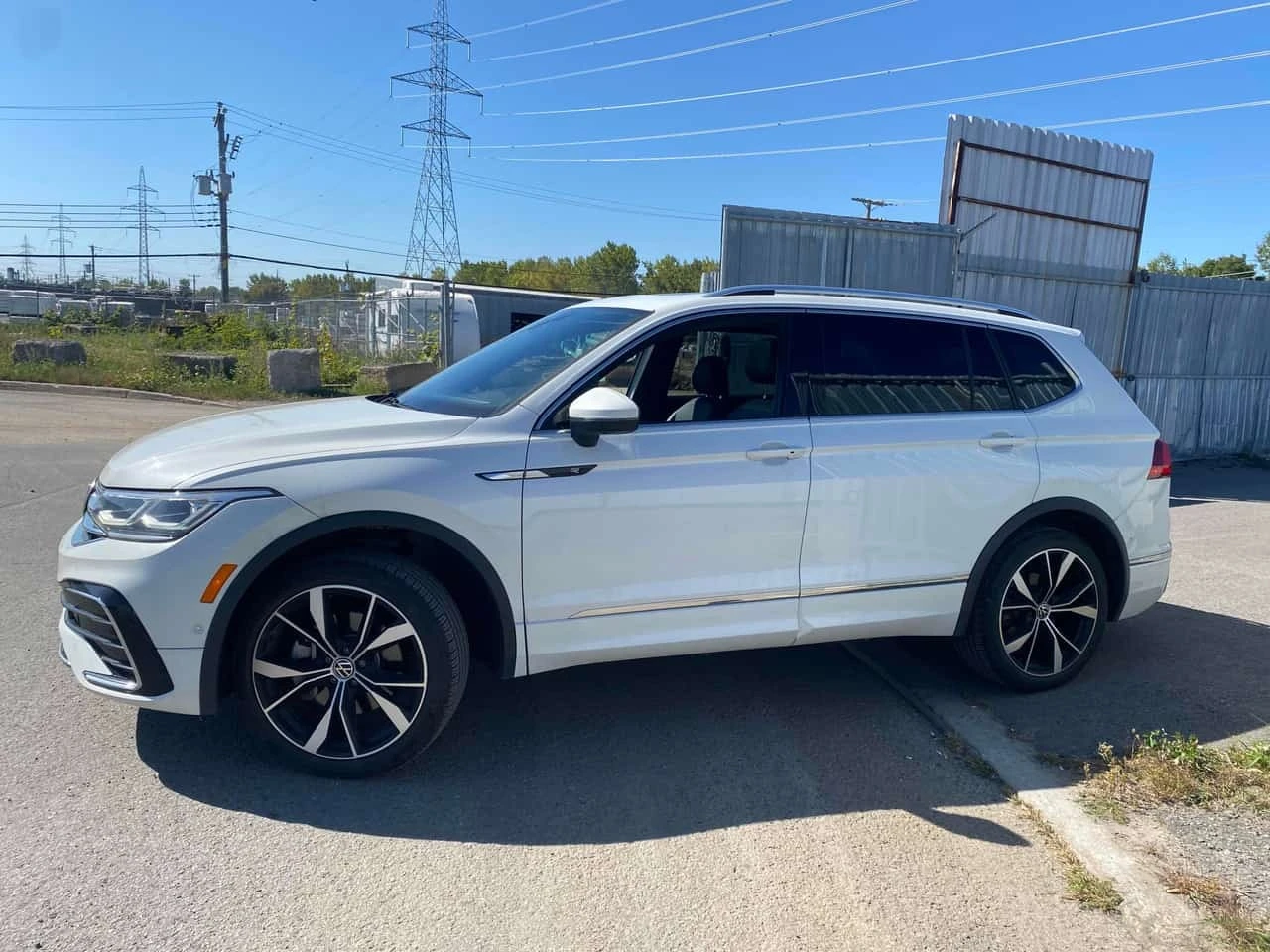 VW Tiguan Highline R Line / 360 / Fender / Обдухване  , снимка 2 - Автомобили и джипове - 56233439