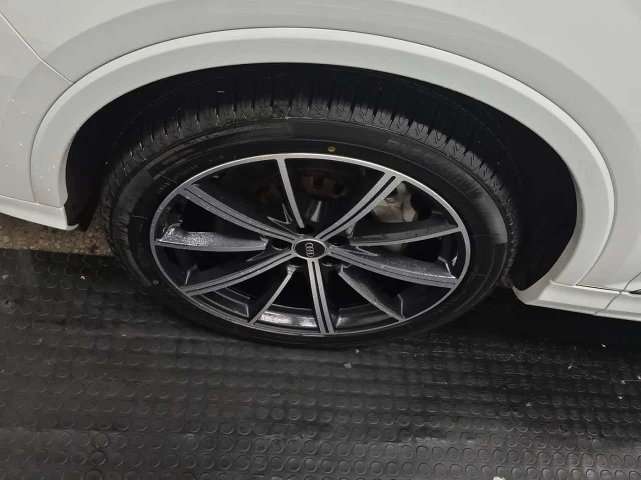 Audi Q7 * 55 Tfsi Quattro Komfort * CARFAX * ���������� | Mobile.bg � ����������� 4