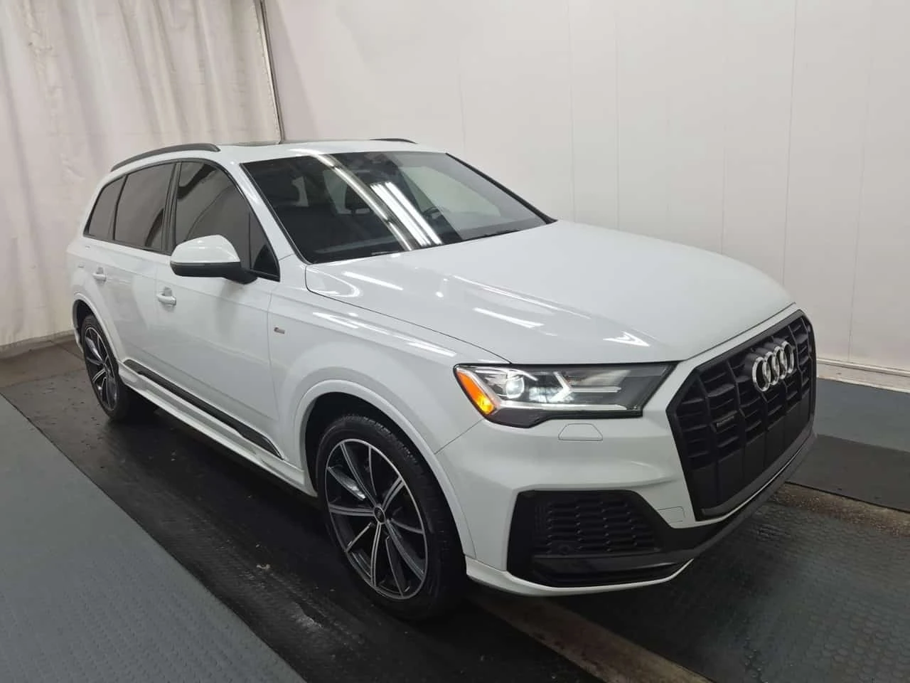 Audi Q7 * 55 Tfsi Quattro Komfort * CARFAX * ���������� | Mobile.bg � ����������� 5