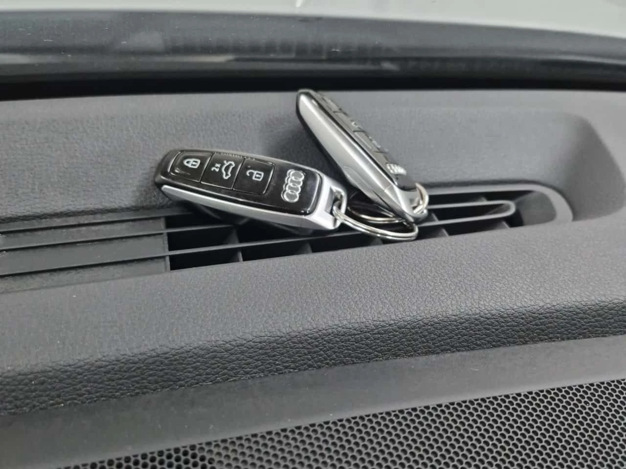 Audi Q7 * 55 Tfsi Quattro Komfort * CARFAX * ���������� | Mobile.bg � ����������� 8