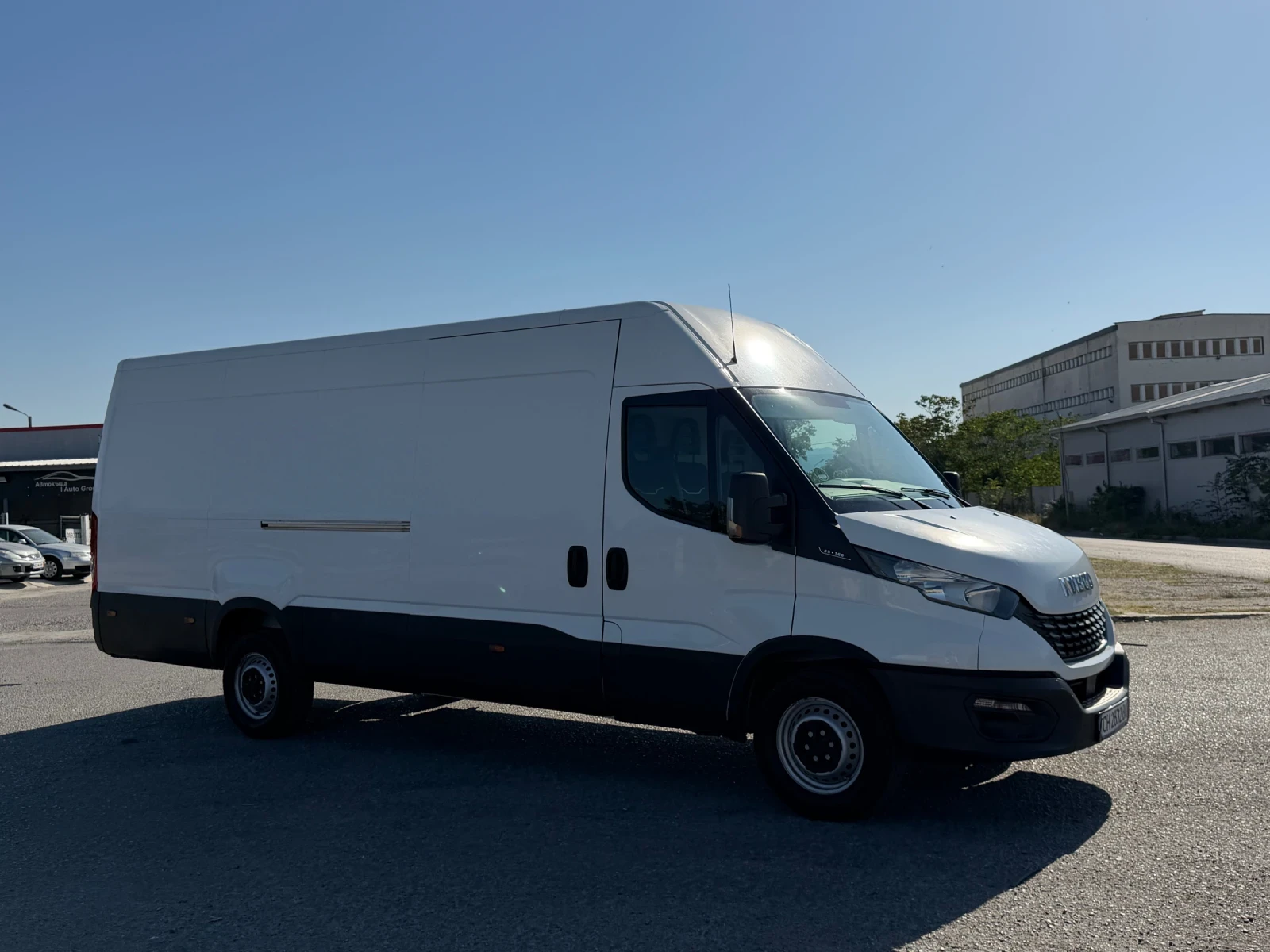 Iveco 35s16  XXL MAXI 160ps 2022г Б категория Топ Състояние, снимка 5 - Бусове и автобуси - 55712613
