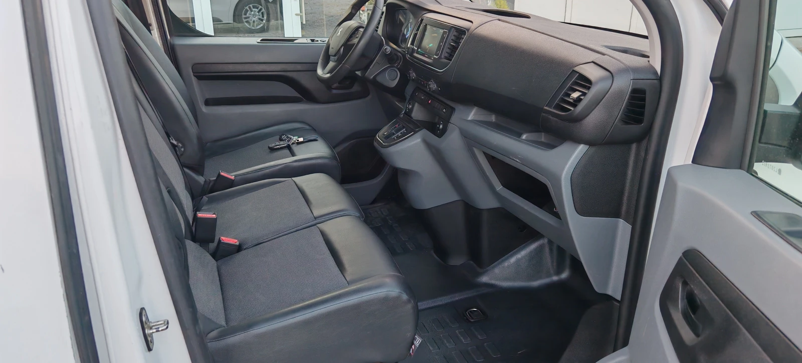 Peugeot Expert  Electric 75kw/h 77000 km., снимка 15 - Бусове и автобуси - 55747220