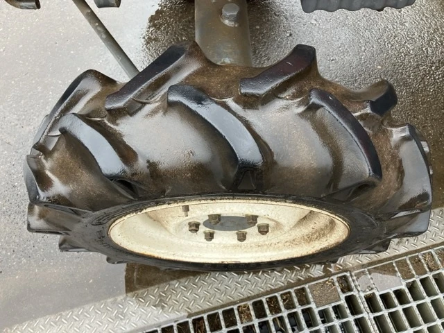 Трактор Kubota 21 к.с. 4х4, снимка 5 - Селскостопанска техника - 55346129