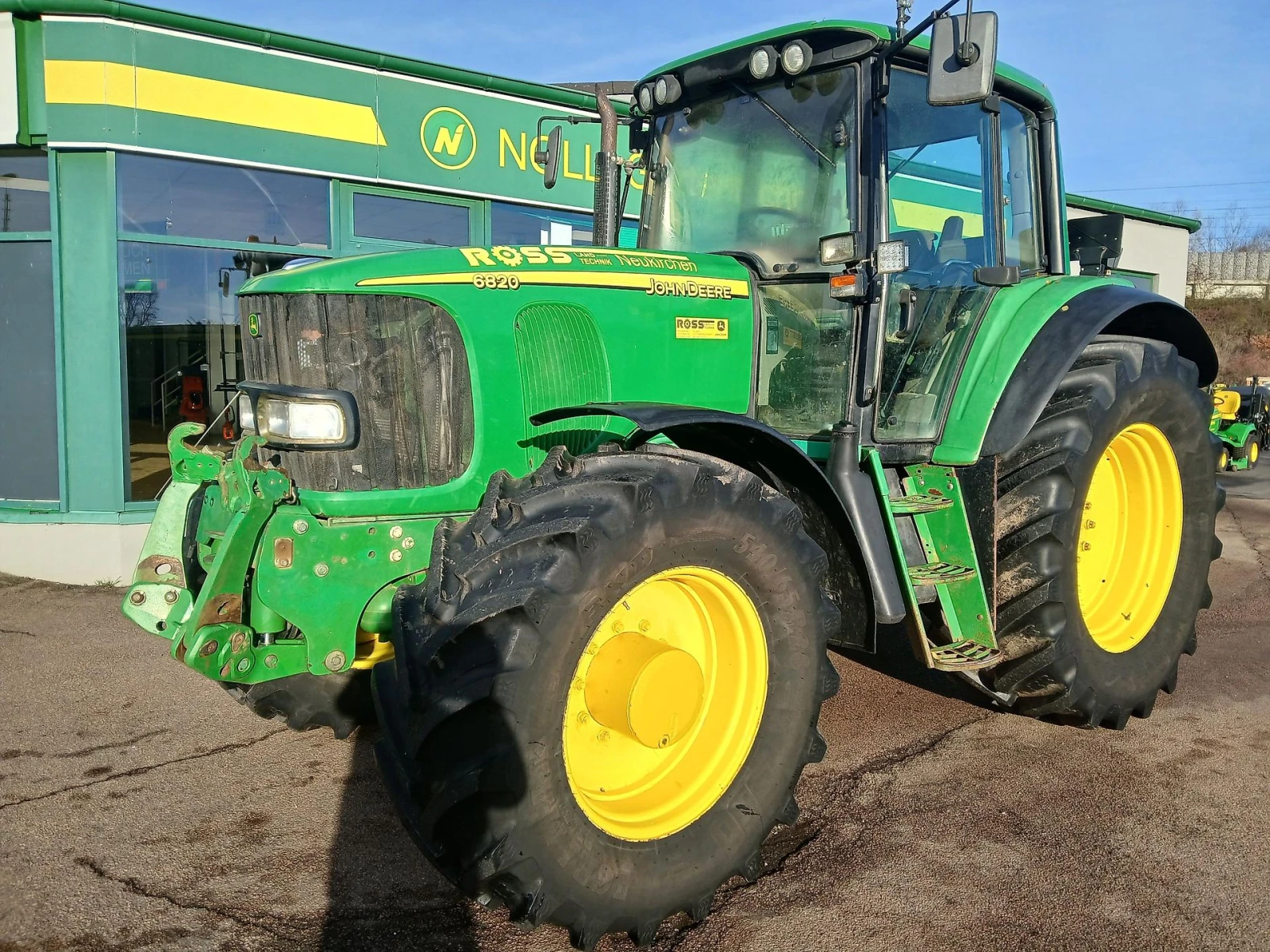 Трактор John Deere 6820 Premium, снимка 2 - Селскостопанска техника - 55442183