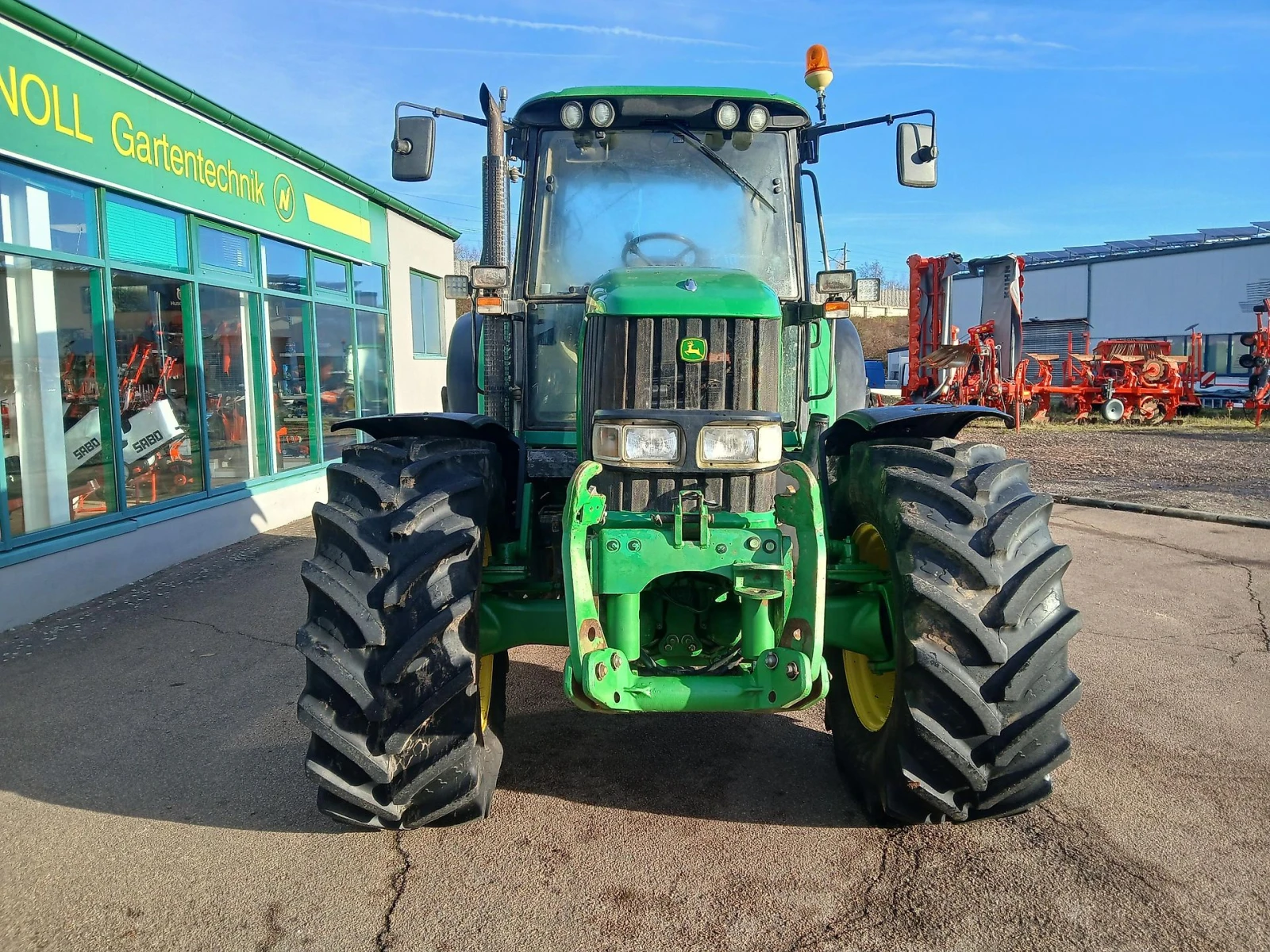 Трактор John Deere 6820 Premium, снимка 6 - Селскостопанска техника - 55442183