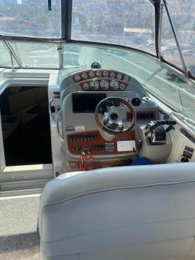 Моторна яхта Bayliner 320 Express Cruiser, снимка 6
