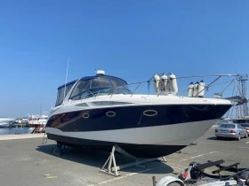       Bayliner 320 Express Cruiser