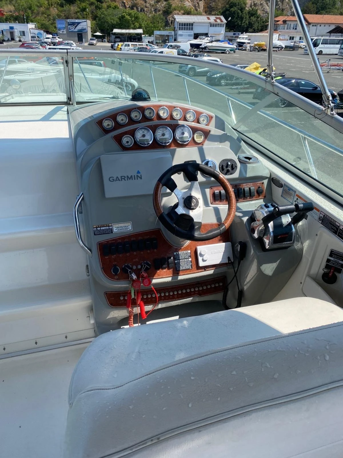   Bayliner 320 Express Cruiser | Mobile.bg   13