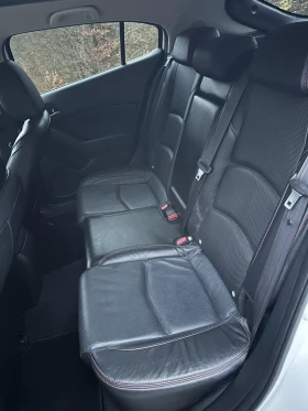 Mazda 3 2.2d Skyactiv BOSE, снимка 15