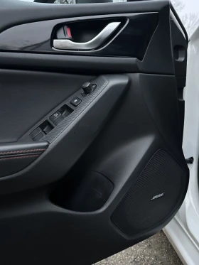 Mazda 3 2.2d Skyactiv BOSE, снимка 16