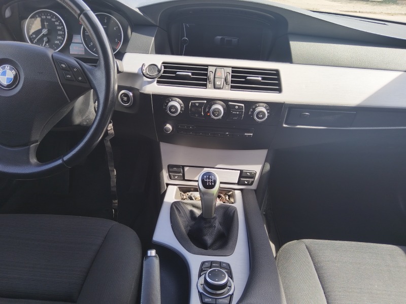 BMW 520 CIC, снимка 11 - Автомобили и джипове - 45530165
