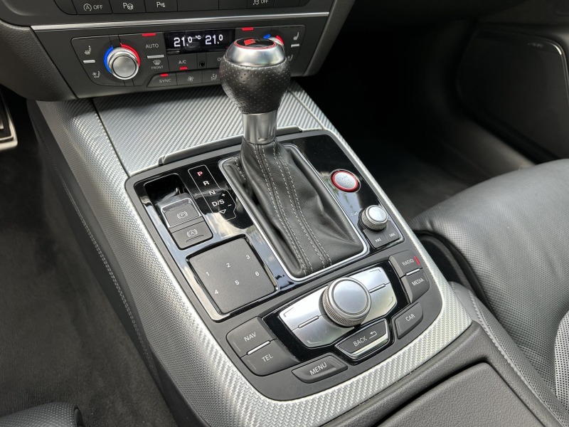 Audi Rs6 CERAMIC / MATRIX / HEAD UP / ПАНОРАМА / 700к.с., снимка 14 - Автомобили и джипове - 46390374