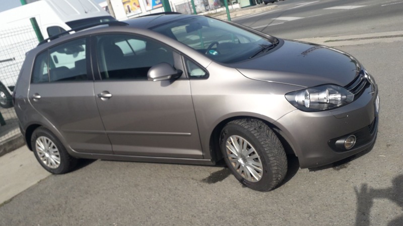 VW Golf Plus Exclusivi 2.0  110к.с., снимка 3 - Автомобили и джипове - 46521587