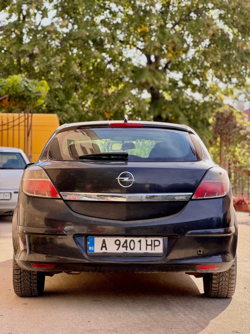 Opel Astra GTC 1.3 СПЕШНО, снимка 4 - Автомобили и джипове - 47458079