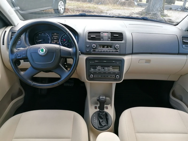 Skoda Fabia !!!Avtomat !!! Benzin !!! 4cilindara !!!, снимка 15 - Автомобили и джипове - 47496643